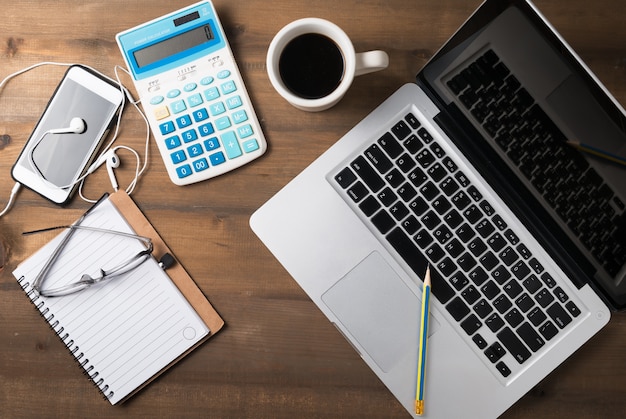 Photo office desk table or working desk table concept