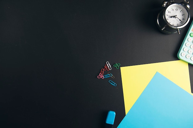 Photo office desktop with items on te wooden table