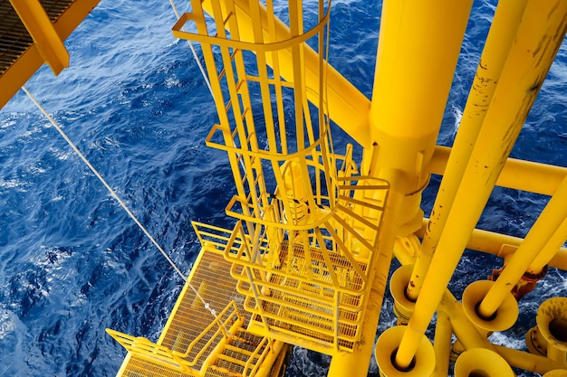 Offshore gulf industry rig drill oil and gas production\
petroleum