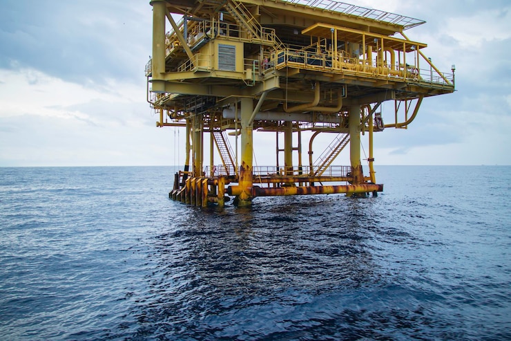 Photo offshore gulf sea industry rig drill oil and gas production petroleum
