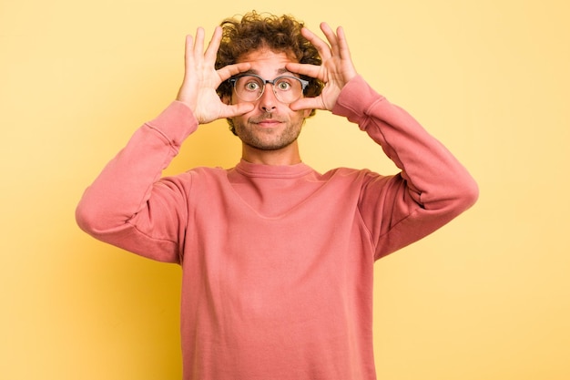 ogen openhouden om een kans op succes te vinden
