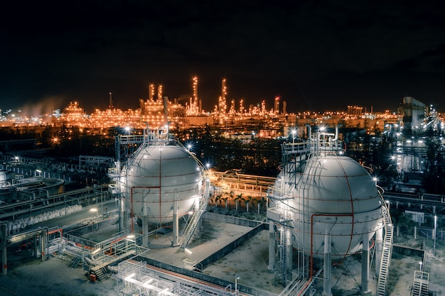 Oil and gas refinery plant at night