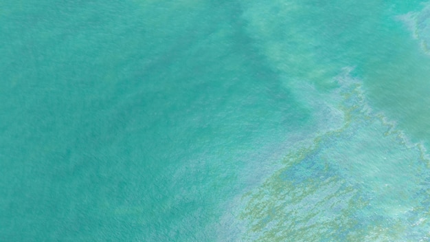 海水への油流出 ガソリンの海への流出 海の汚れた水 海水汚染