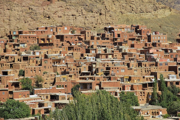 이란의 오래된 Abyaneh 마을