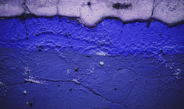 오래된 파란색 벽