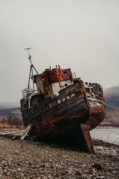 Photo old boat of caol