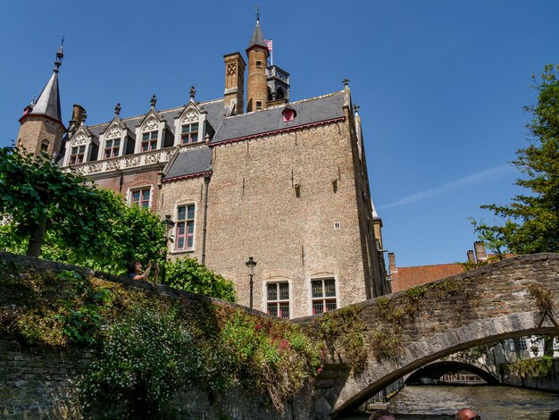 Photo the old city of bruges in belgium