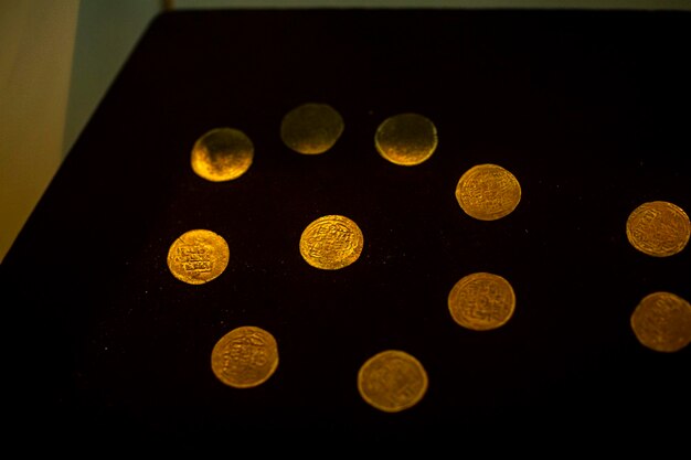 Photo old gold coin in uzbekistan