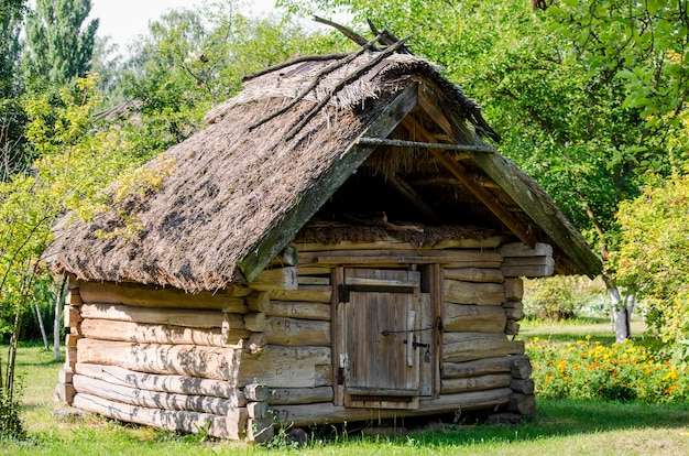 Photo old house at the museum of architecture