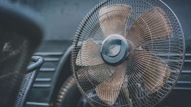 Vecchio ventilatore industriale