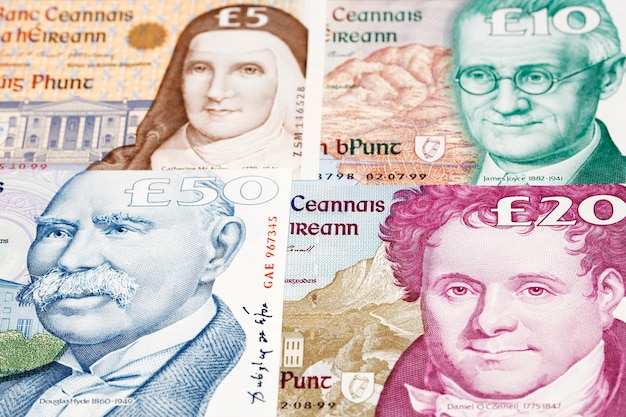 올드 아일랜드 파운드 (Old Irish Pound) 는 비즈니스 배경입니다.