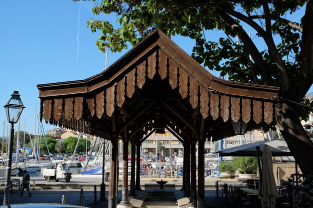 Foto vecchio bagno a savona, in italia