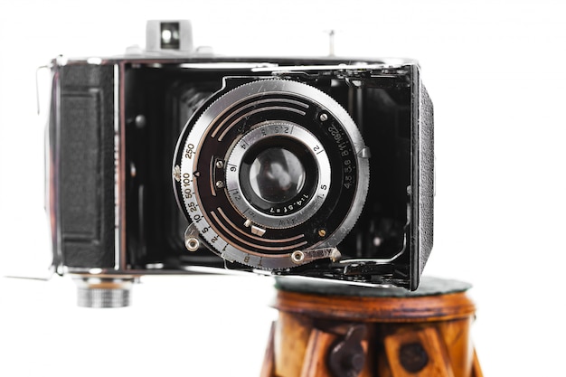 Старый механический фотоаппарат
