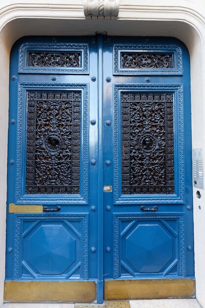 Old Ornate Door In Paris Typical Old Apartment Buildiing