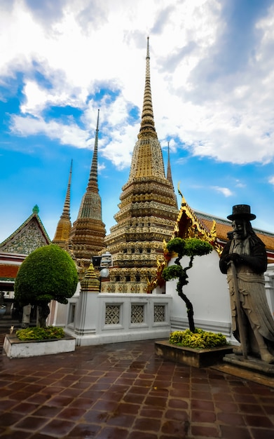 Старая пагода в буддийской религии в Таиланде