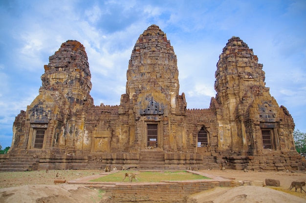 The old Prasat and Monkey in Thailand.