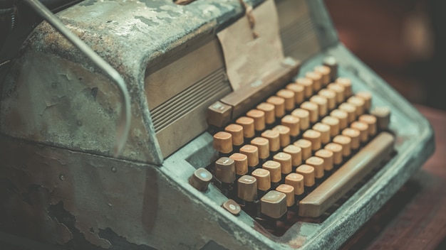 Photo old rusty typewriter