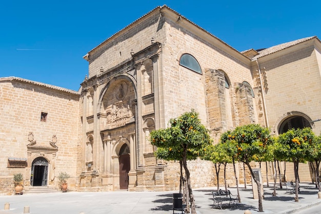 Old San Francisco Convent 실제로 강당 Baeza Spain