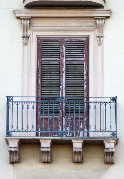 Photo old sicilian window