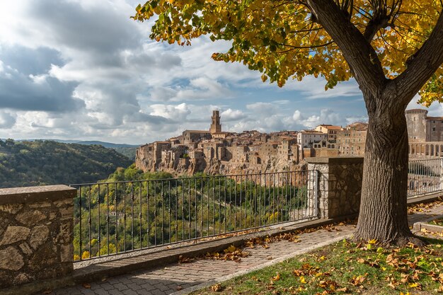 Foto città vecchia pitigliano, toscana, italia