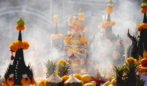 タイの古い伝統的な仏教寺院