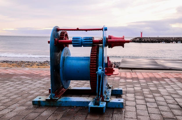 Photo old vintage metal winch