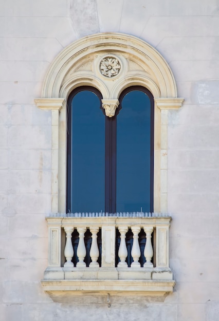 Foto vecchia finestra dalla sicilia