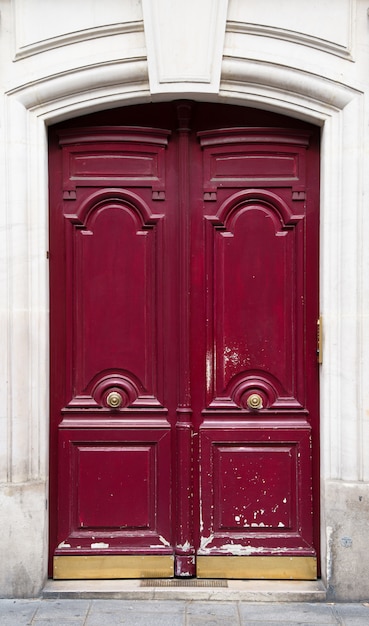 Vecchia porta di legno