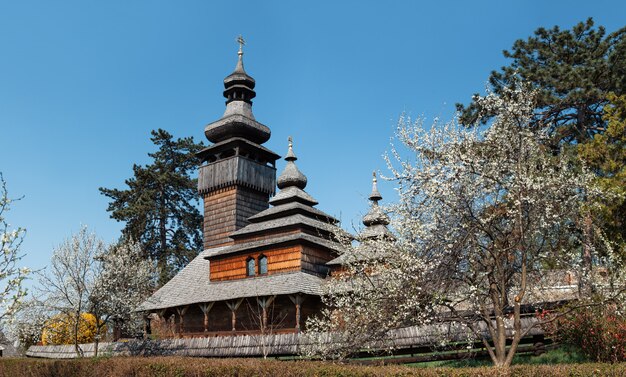 Фото Старая деревянная церковь