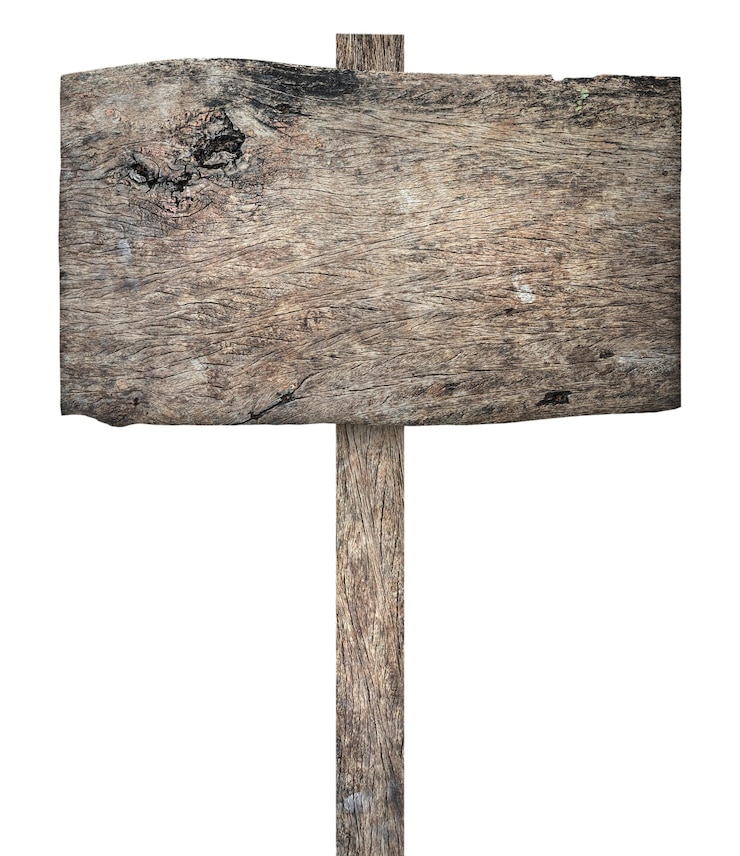 Photo old wooden sign isolated on white background