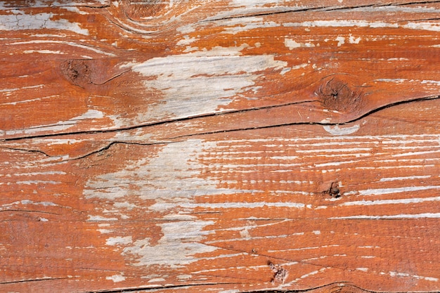 Фото Старый деревянный стол окрашен