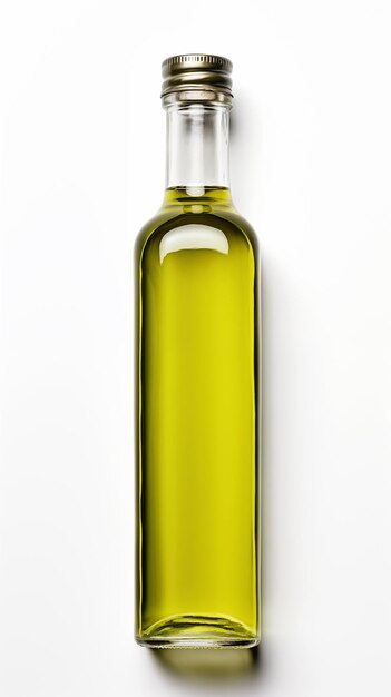 Фото Бутылка с оливковым маслом на белом фоне