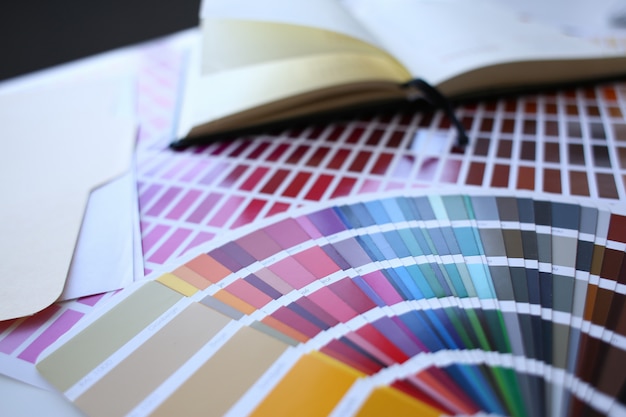 Stampa a colori dell'offset statistico pantone