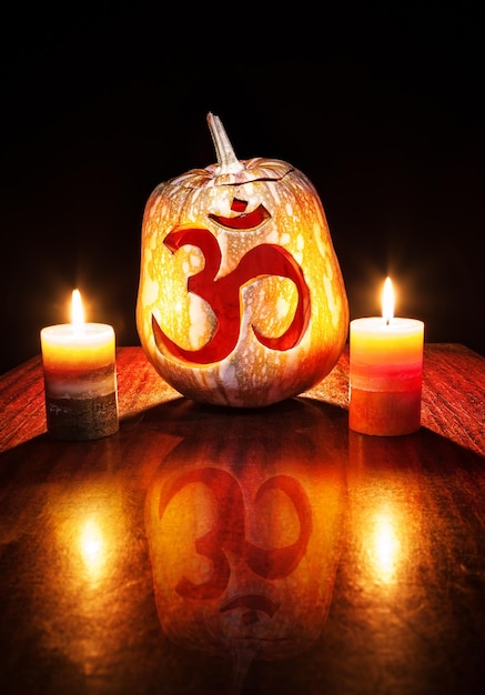 Om Halloween pumpkin