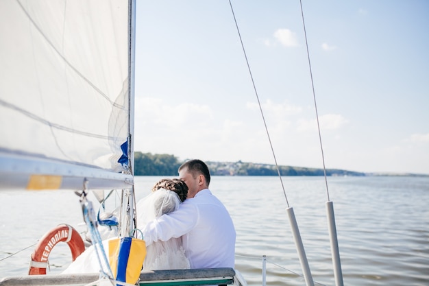 omarmen haven omhelzing zomer pier