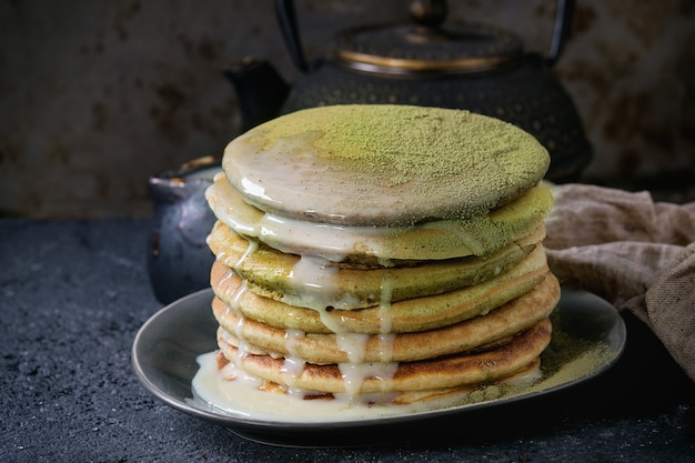 Ombre matcha-pannenkoeken