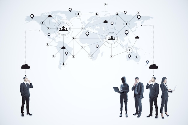 Ondernemers en hacker werken en gloeiende verbindingen op digitale kaart