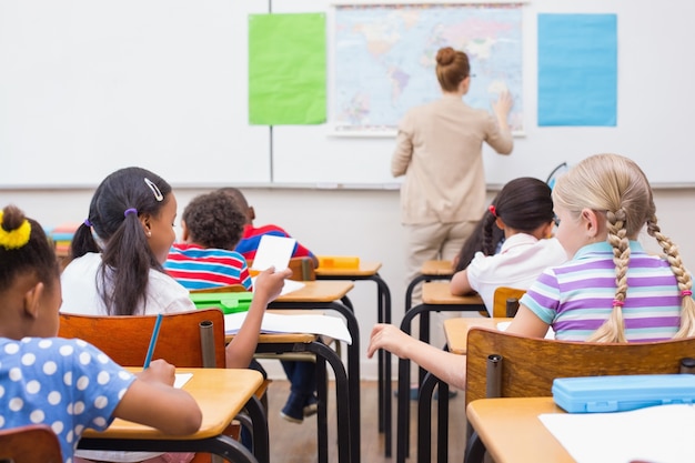 Ondeugende leerling in de klas