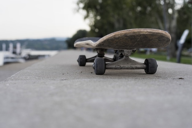 Ondiepe scherpstelling van een skateboard