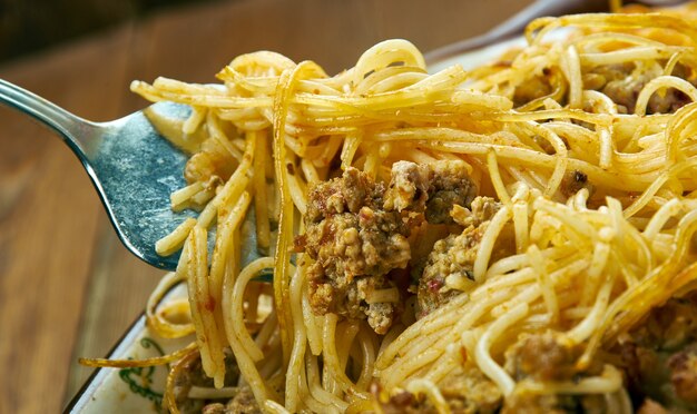 One Pot Taco Spaghetti, combine spaghetti with all of your favorite ground beef taco flavors