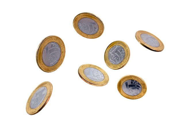한 실제 동전 브라질 화폐 하 배경에 떨어지는 FORTUNE WEALTH 복권 상