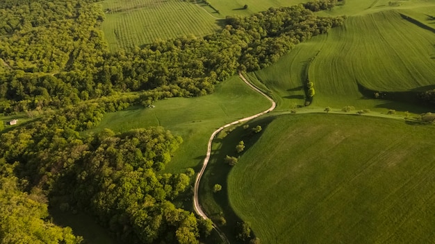 Ongelooflijk mooi luchtfoto landschap groene weiden velden bomen