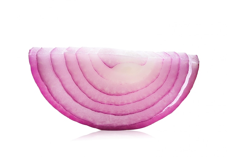 Photo onion half onion on white isolated
