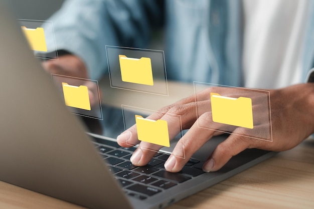 Online documentatie-database en concept van documentbeheersysteem Automatisering van processen voor efficiënt beheren van bestanden