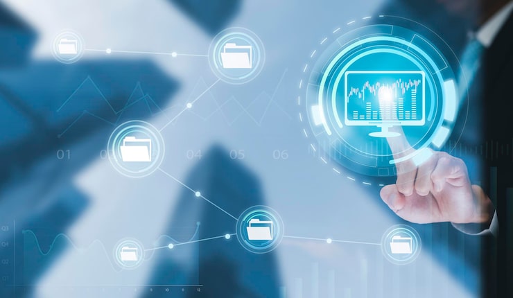 Photo 온라인 문서 데이터베이스 및 문서 관리 시스템 개념, 아이콘 태블릿이나 컴퓨터를 사용하는 사업가, 문서 관리 시스템 및 자동화 소프트웨어를 사용하여 보관하고 효율적으로 관리합니다.