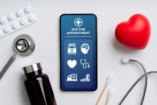 Foto applicazione di assistenza sanitaria online su smartphone