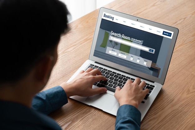 オンラインホテル宿泊予約ウェブサイトは、モダンな予約システムを提供します