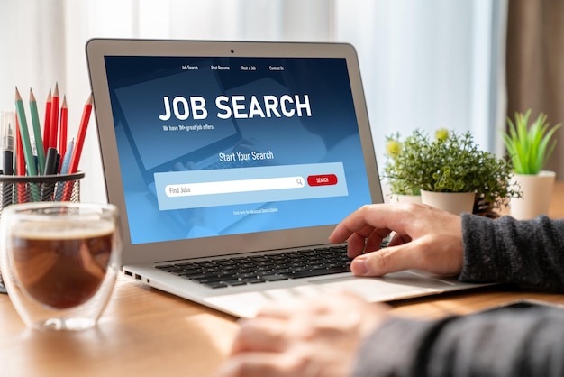 online job search on modish website for worker to search for job opportunities