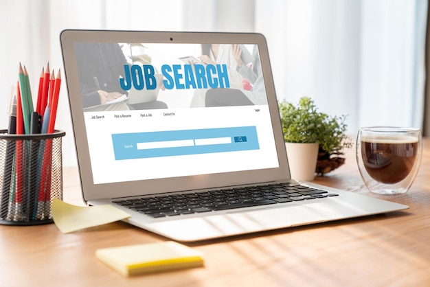 Online job search on modish website for worker to search for job opportunities