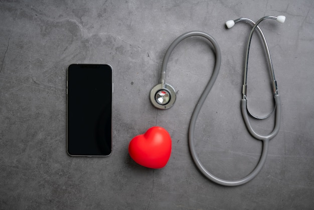 Интернет-приложение медицинской помощи на смартфоне